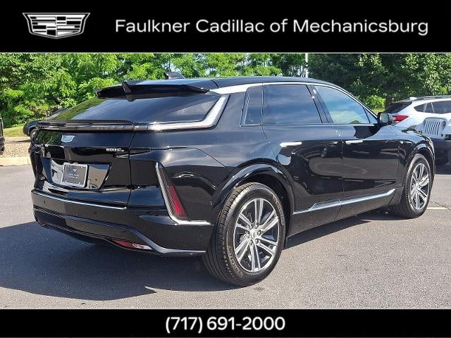 2024 Cadillac LYRIQ Luxury 1