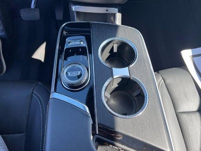 2024 Cadillac LYRIQ Sport 2