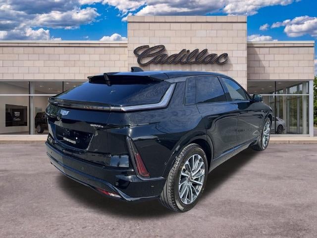 2024 Cadillac LYRIQ Sport 2