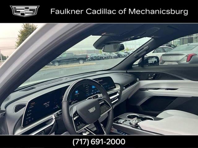 2024 Cadillac LYRIQ Sport 2