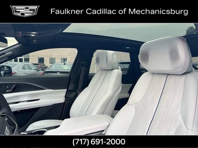 2024 Cadillac LYRIQ Sport 2