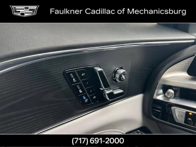 2024 Cadillac LYRIQ Sport 2
