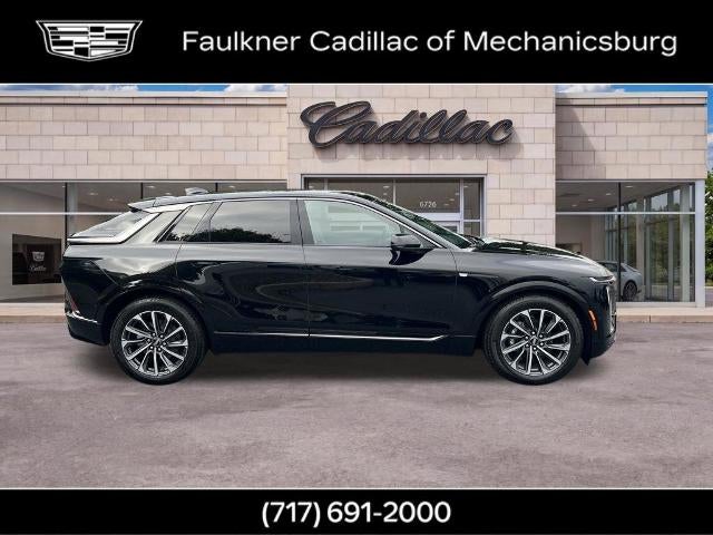 2024 Cadillac LYRIQ Sport 2