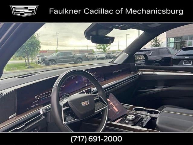 2025 Cadillac Escalade Sport Platinum