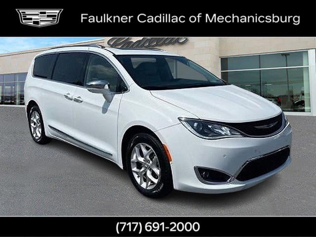 2020 Chrysler Pacifica Limited's photo