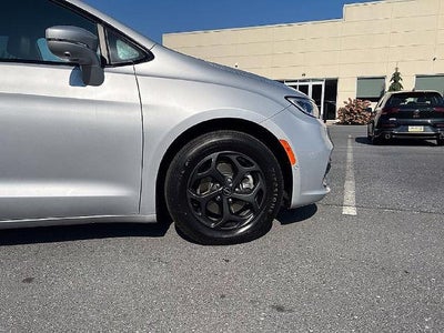 2022 Chrysler Pacifica Hybrid Limited
