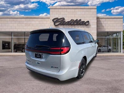 2022 Chrysler Pacifica Hybrid Limited