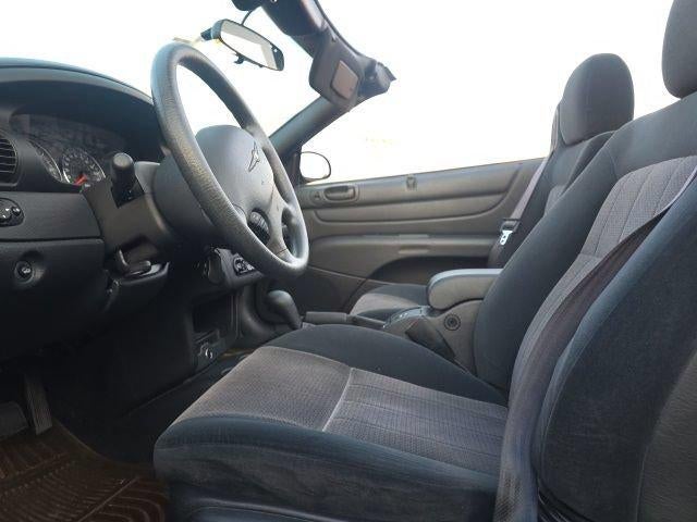 2004 Chrysler Sebring Base