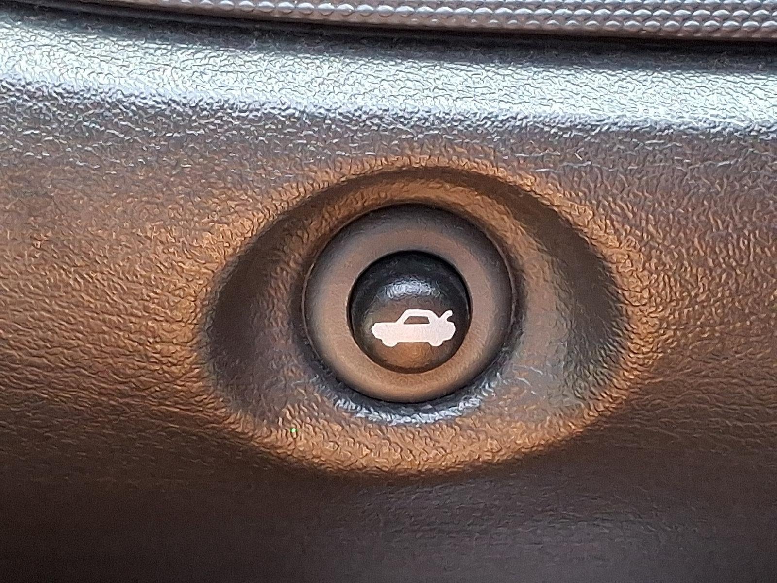 2004 Chrysler Sebring Base