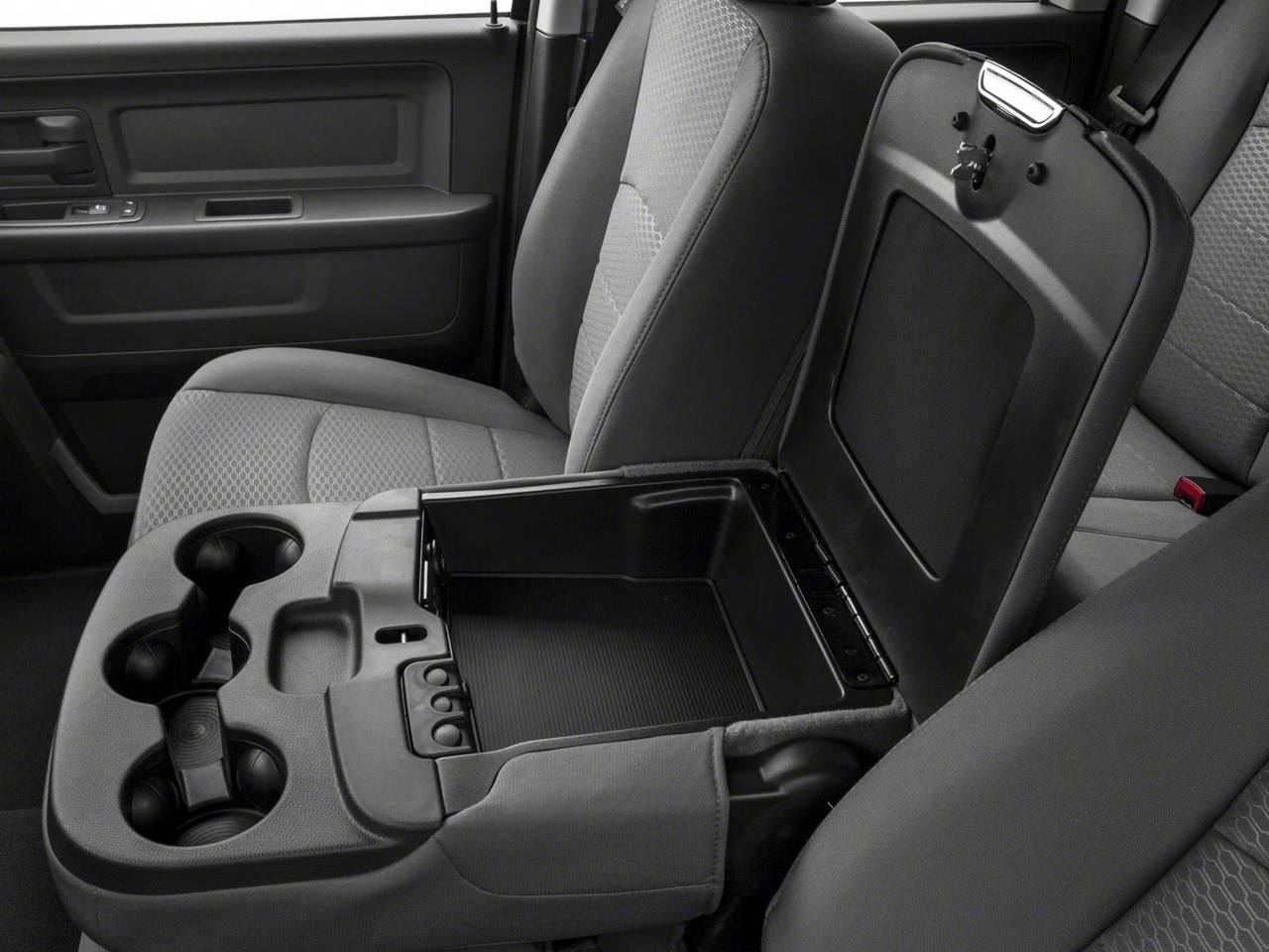 2017 RAM 1500 Express 4x4 Quad Cab 6'4" Box