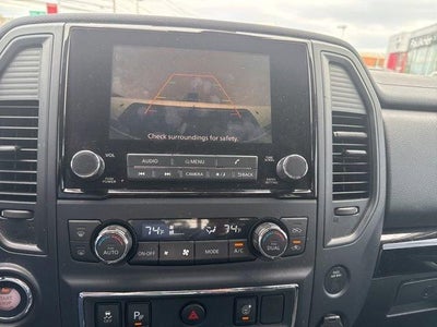 2023 Nissan Titan 4x4 Crew Cab SV