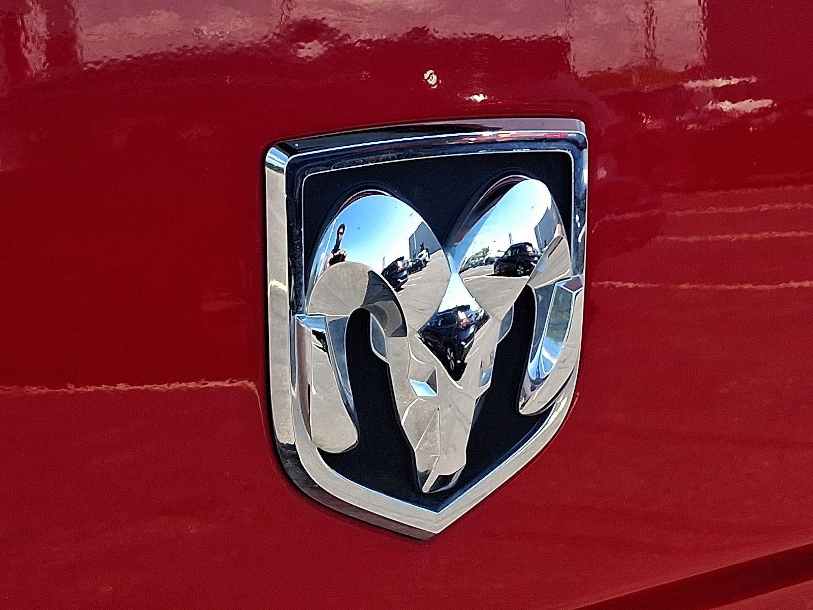 2017 RAM 1500 Express 4x2 Crew Cab 5'7" Box