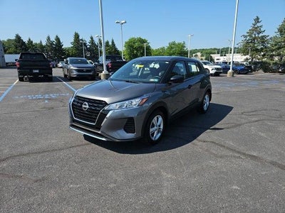 2025 Nissan Kicks Play S FWD