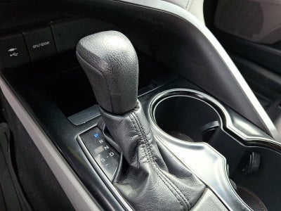 2018 Toyota Camry LE Auto (SE)