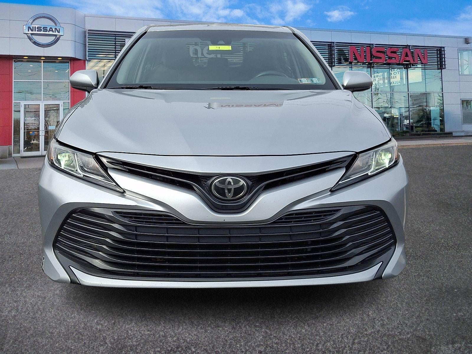 2018 Toyota Camry LE Auto (SE)