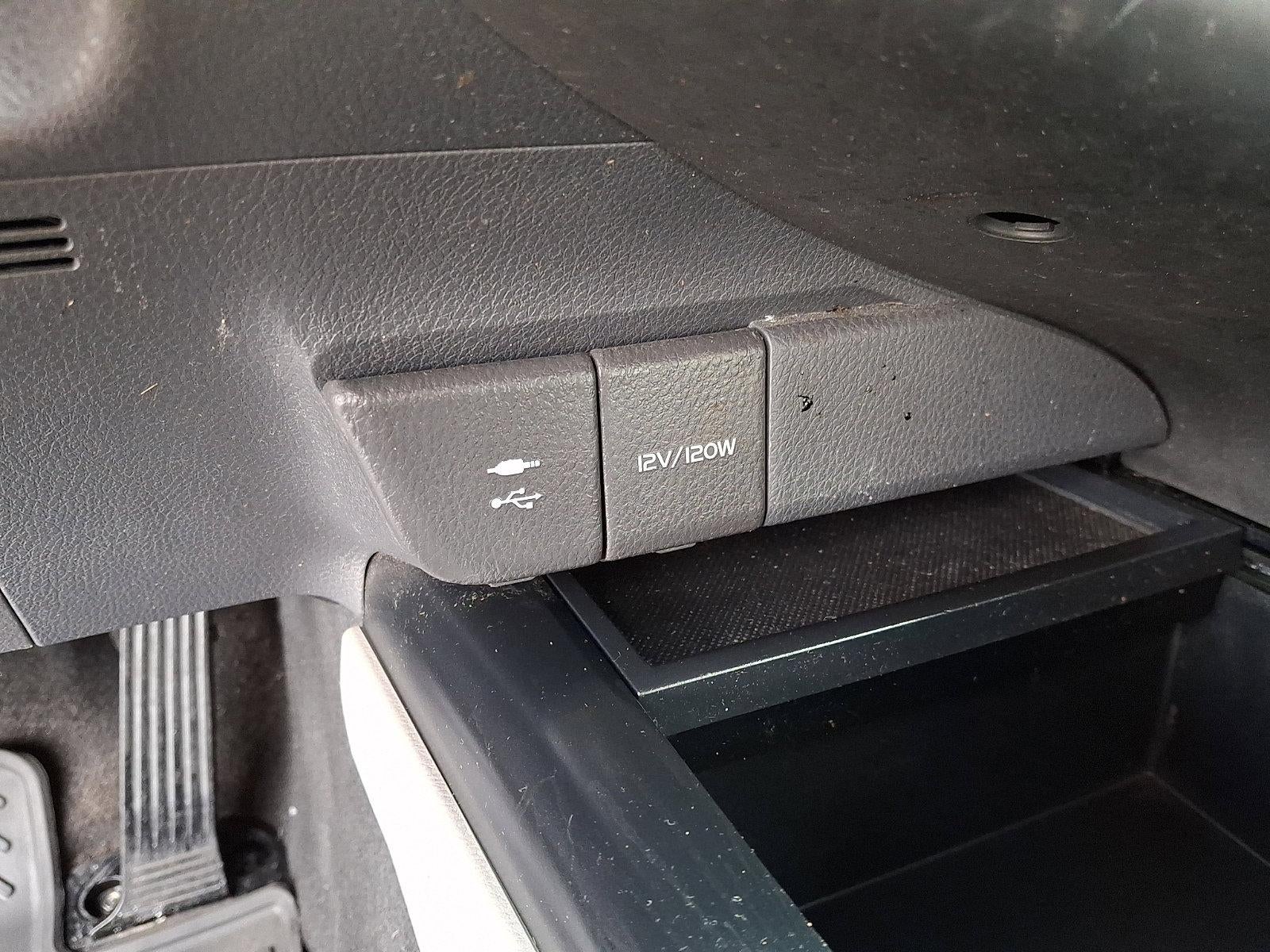 2018 Toyota Camry LE Auto (SE)