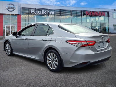 2018 Toyota Camry LE Auto (SE)