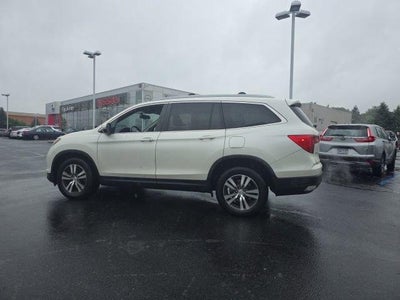 2016 Honda Pilot AWD EX-L with DVD Rear Entertainment System
