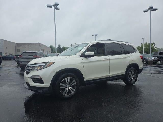 2016 Honda Pilot AWD EX-L with DVD Rear Entertainment System