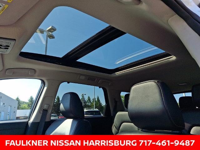 2024 Nissan Pathfinder SL 4WD