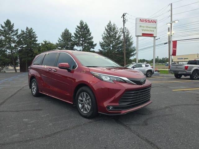 2026 Toyota Sienna XLE FWD 7-Passenger (Natl)