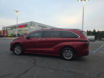 2026 Toyota Sienna XLE FWD 7-Passenger (Natl)