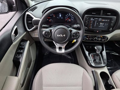 2022 Kia Soul LX IVT