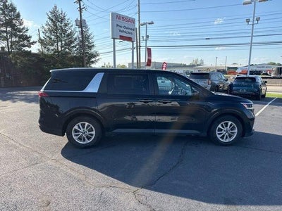2022 Kia Carnival LXS FWD