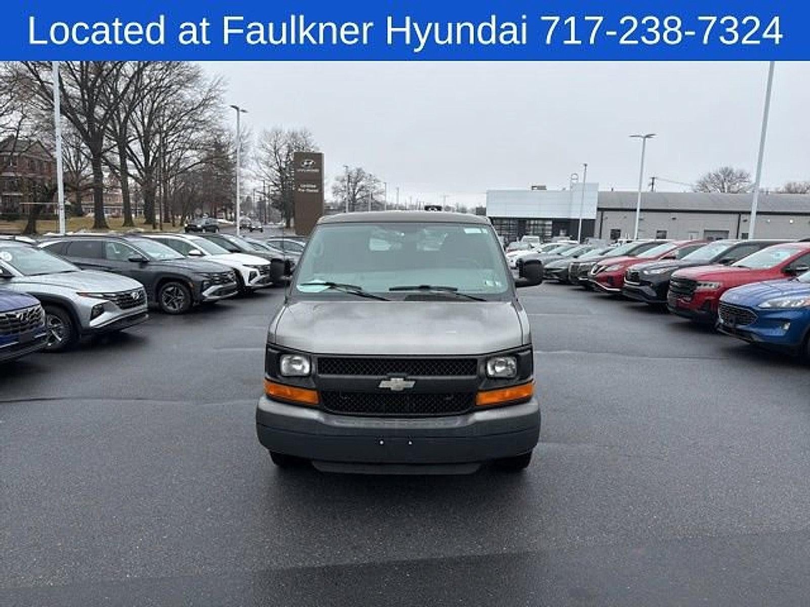 2011 Chevrolet Express Passenger 1LS