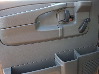 2011 Chevrolet Express Passenger 1LS