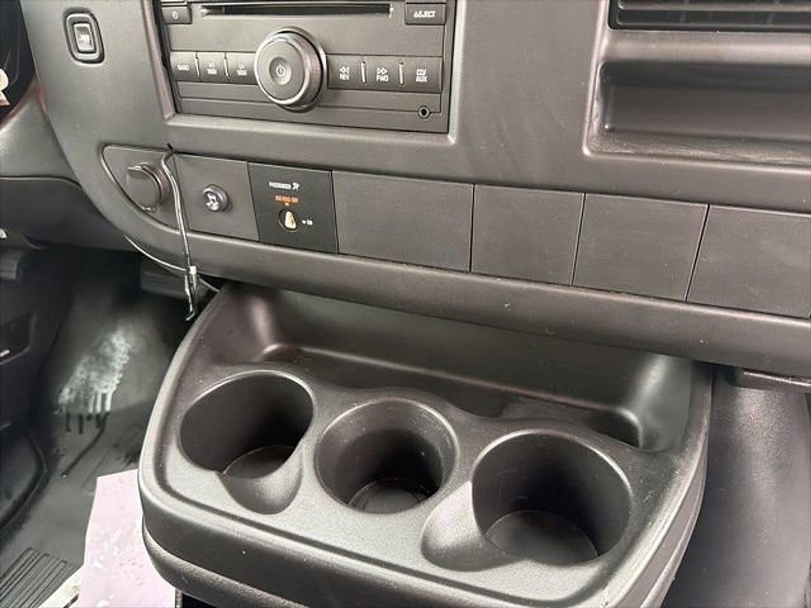 2011 Chevrolet Express Passenger 1LS