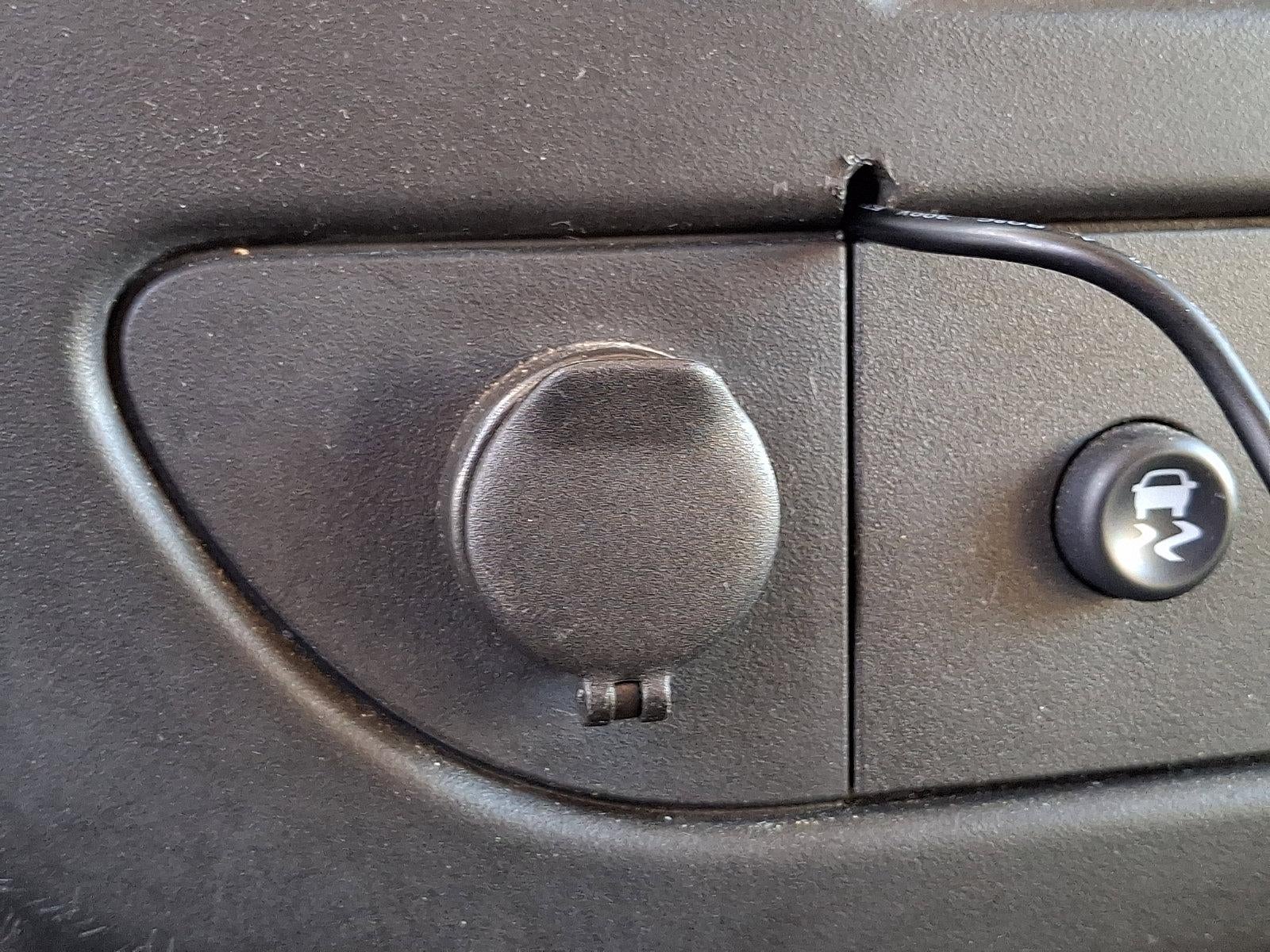 2011 Chevrolet Express Passenger 1LS