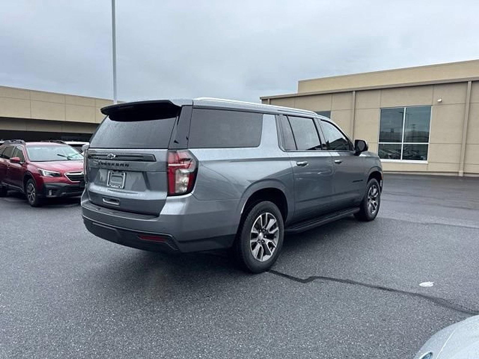 2022 Chevrolet Suburban LT