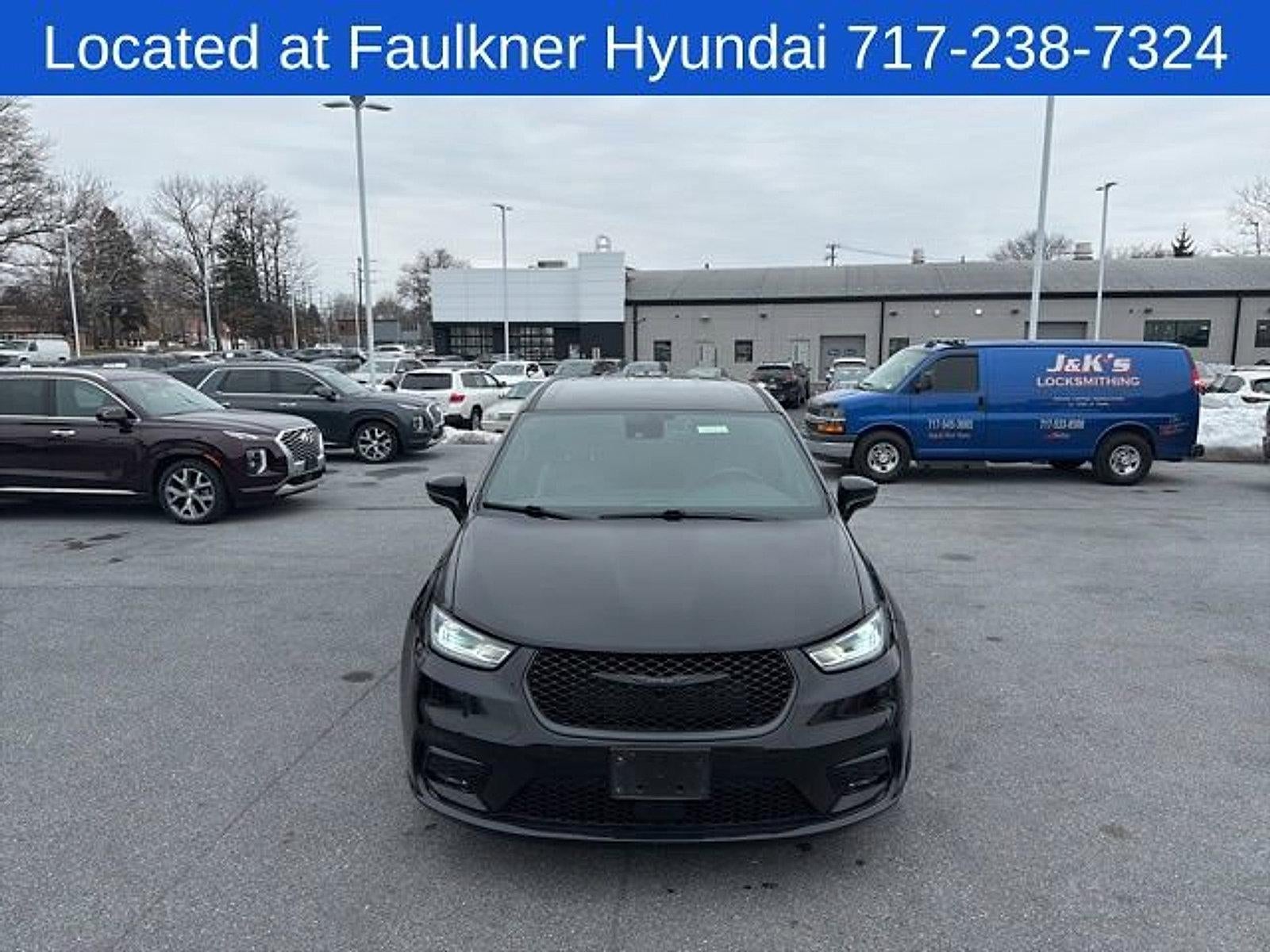 2022 Chrysler Pacifica Hybrid Touring L