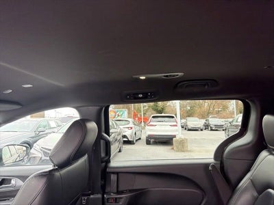 2022 Chrysler Pacifica Hybrid Touring L