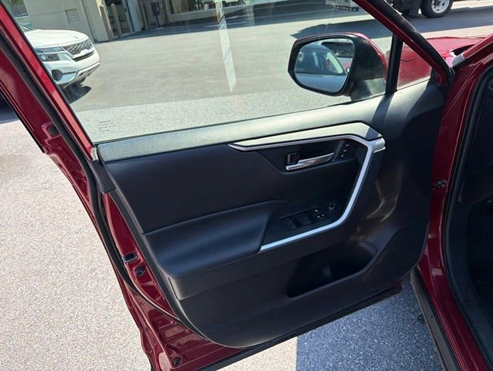 2021 Toyota RAV4 Hybrid XLE Premium