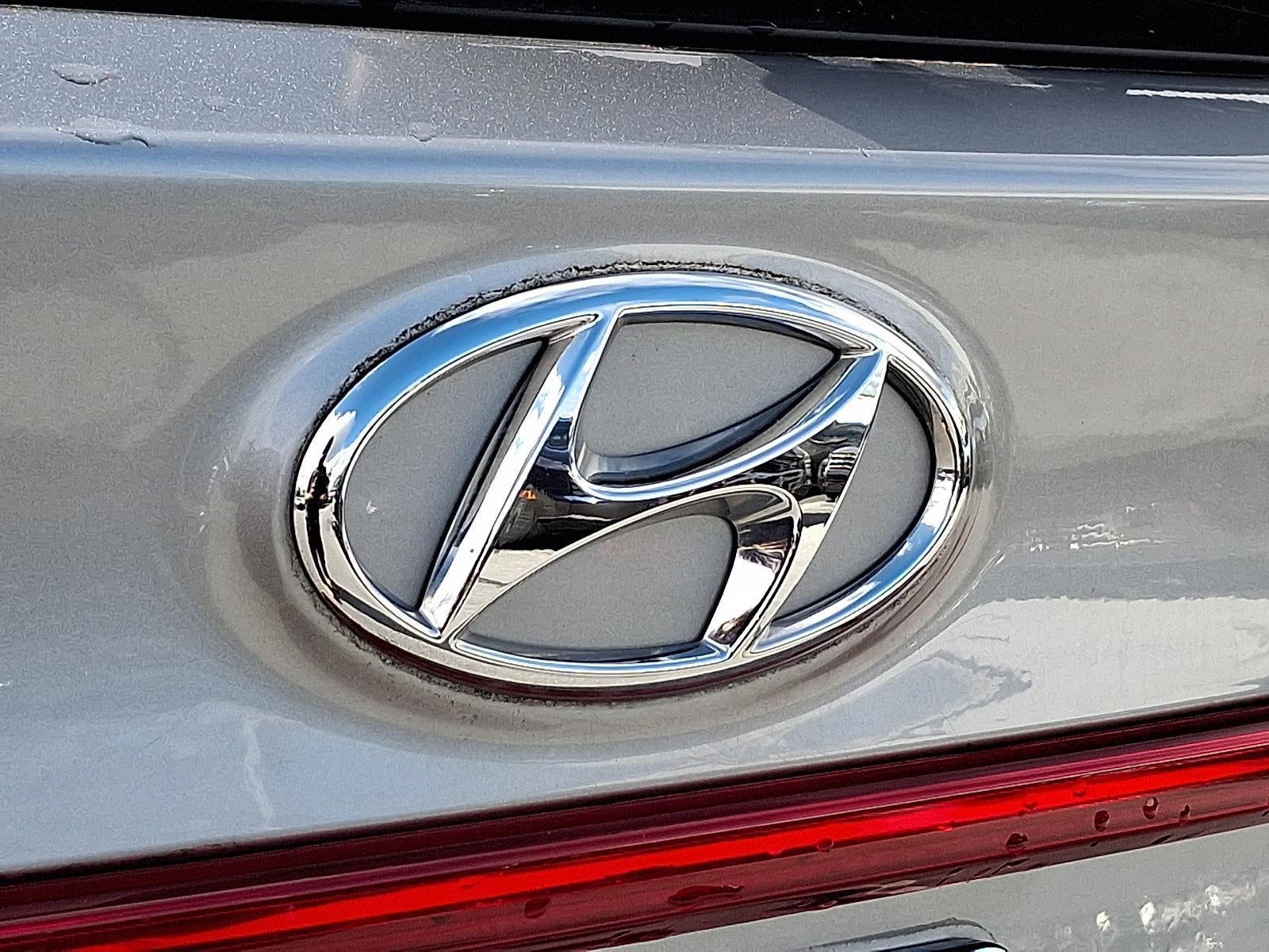2022 Hyundai SANTA FE SE