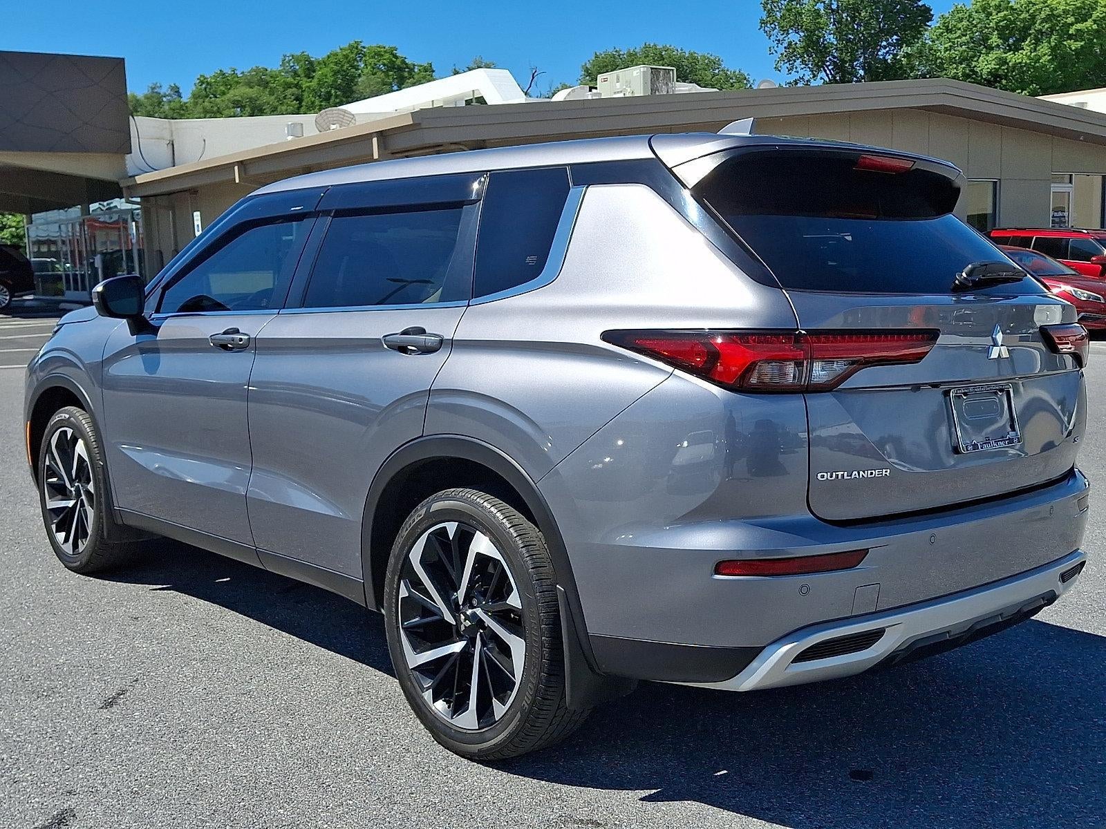 2024 Mitsubishi Outlander SE
