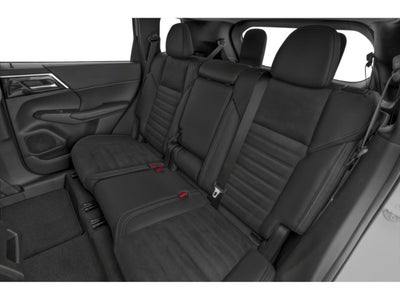 2024 Mitsubishi Outlander Base