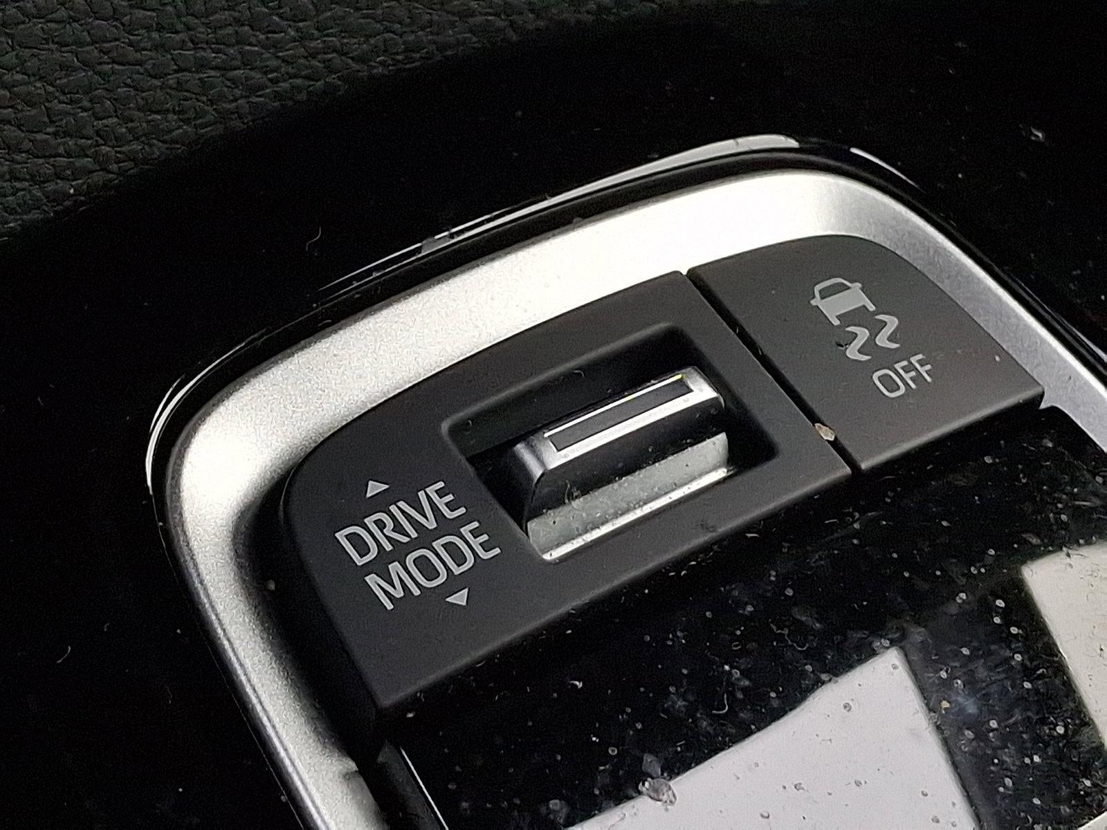 2024 Toyota Corolla Hatchback SE