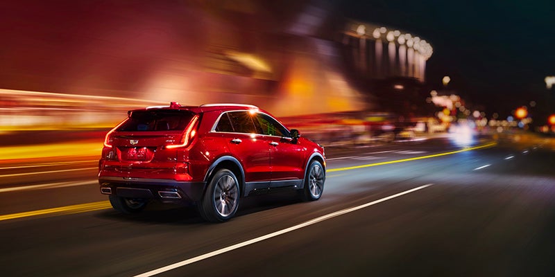 cadillac xt4 rear passenger side view photo